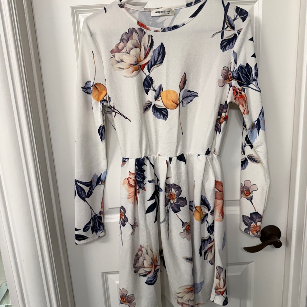White Floral Long-Sleeve Dress